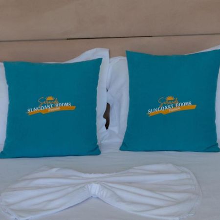Suncoast Rooms Port Side Sarandë 외부 사진