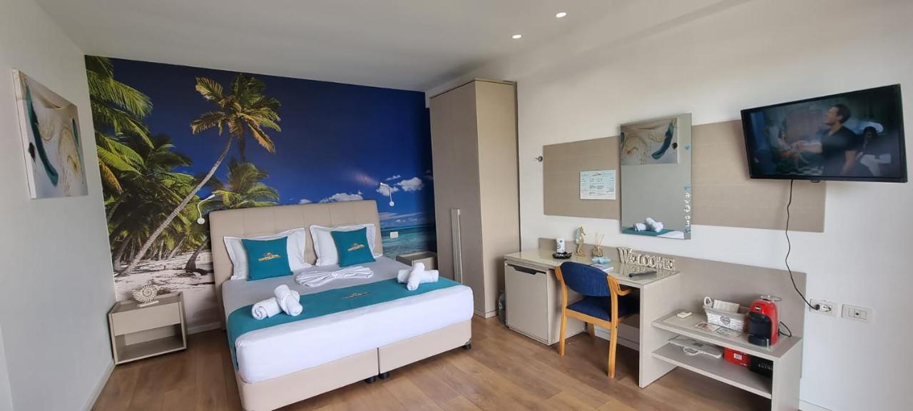 Suncoast Rooms Port Side Sarandë 외부 사진
