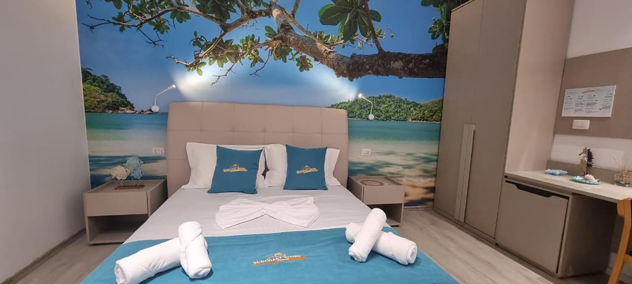 Suncoast Rooms Port Side Sarandë 외부 사진