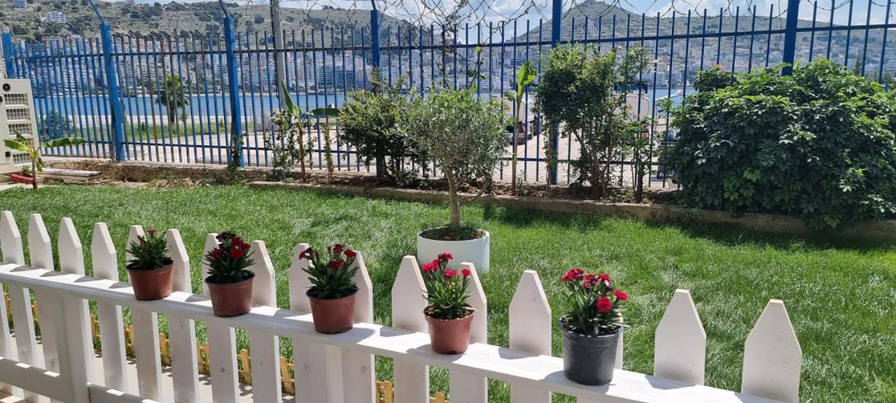 Suncoast Rooms Port Side Sarandë 외부 사진